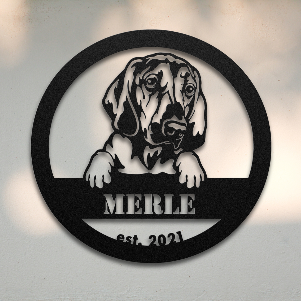 Bloodhound (Black) | Shop Personalized Metal Dog Signs | Roscoe & Charlie